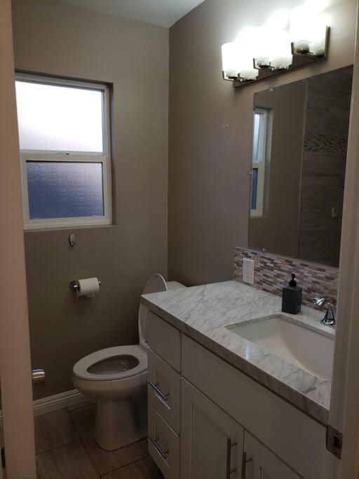Bouganvilla 4-Bedroom, 2-Baths, Single Family House Thousand Oaks Dış mekan fotoğraf